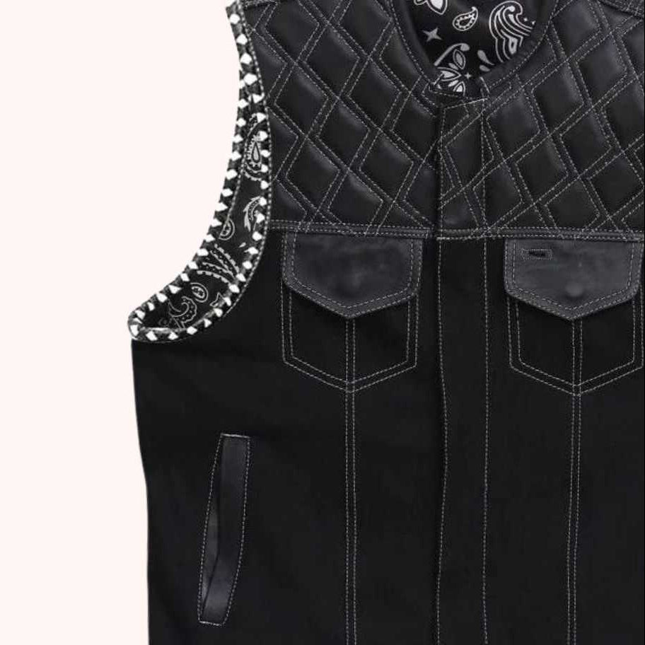 Canvas vest with conceal-carry pockets