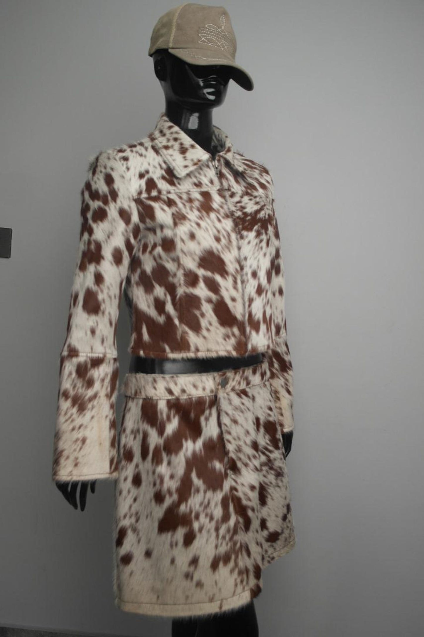 Western Cowhide Skirt and Jacket Set Cowgirl Chic Outfit Hair on Hide Cowgirl Clothing Western Style Elegance Complete Outfit Rustic Charm3